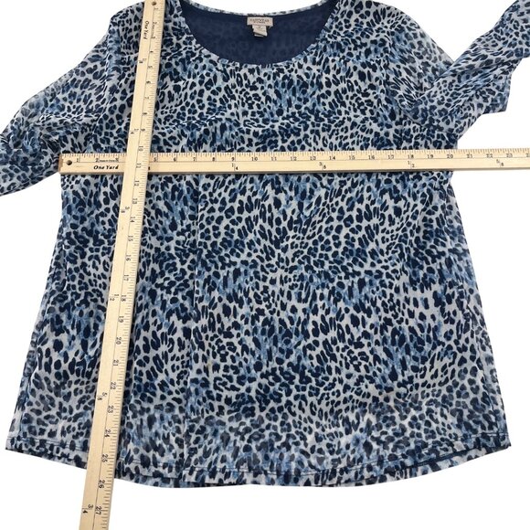Chicos Easywear Animal Print Top Size 2 Medium Blue & White Polyester Blend - Picture 2 of 5